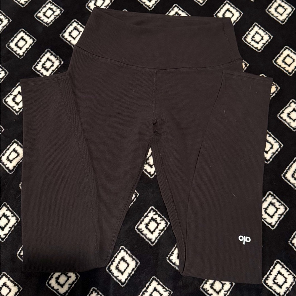 Alo High-Waist Micro Waffle LowKey Leggin- BLACK